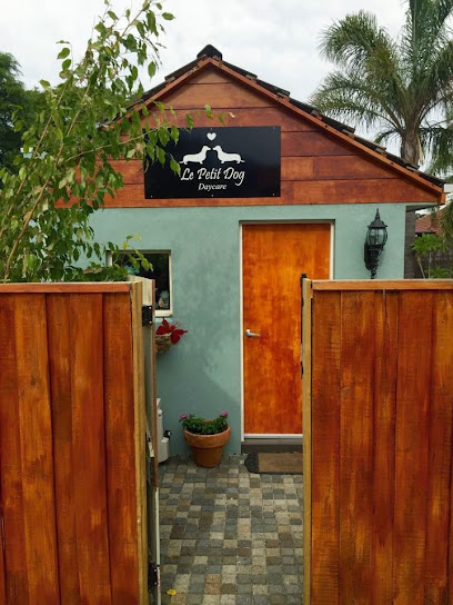 Le Petit Dog Daycare