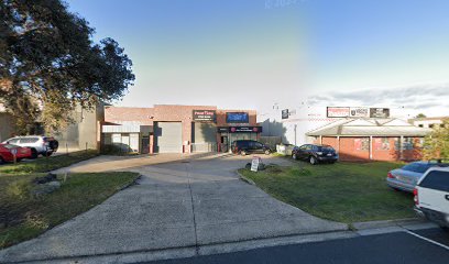 KT’s Dog and Cat Grooming Academy