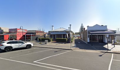 Semaphore Veterinary Surgery – Dr. Bruce Wells